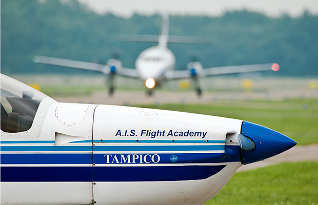 AIS flight academy