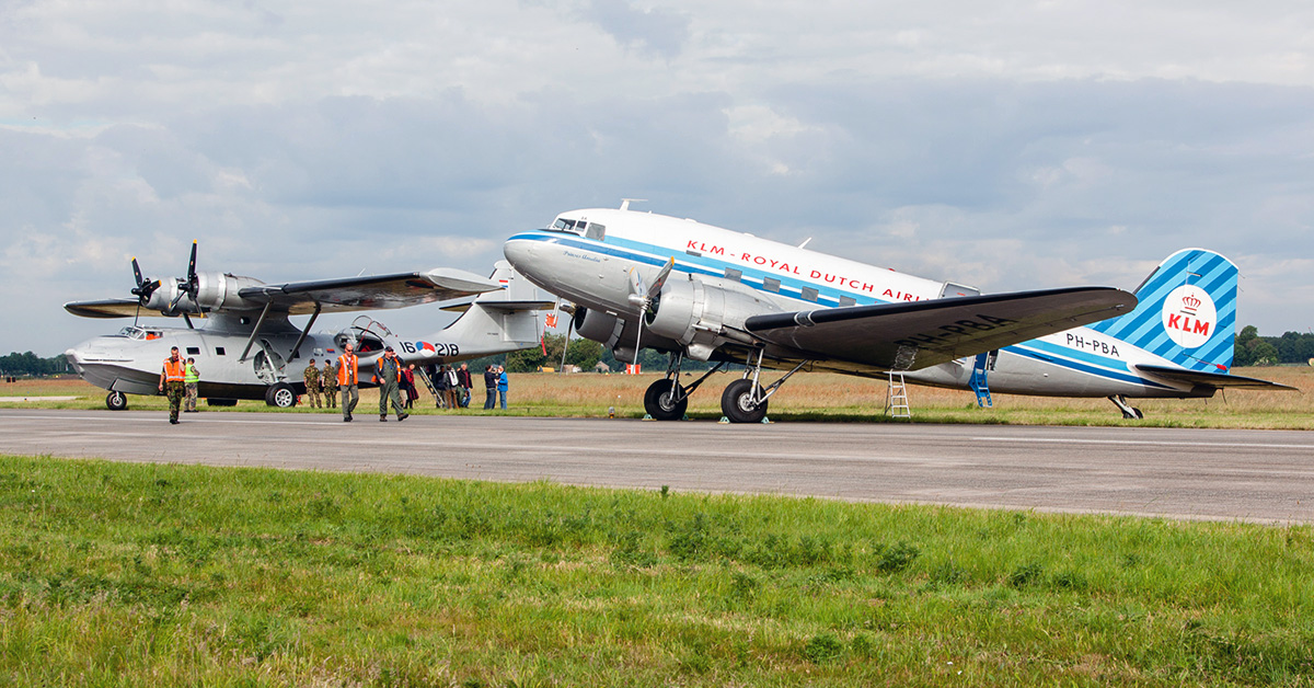 McDonnel Douglas DC-3 en Consolidated PBY-5A Catalina